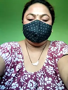 Snapshot of rani130 chatting on 10.24.25 rani130 online show from 10.24.25