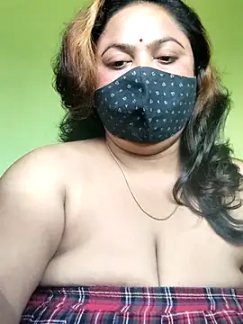 Snapshot of rani130 chatting on 12.14.25 rani130 online show from 12.14.25