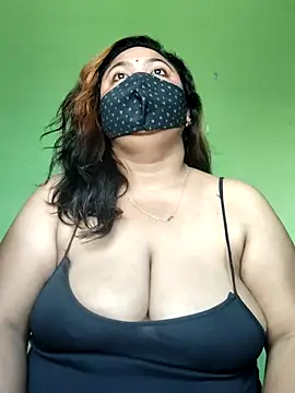 Snapshot of rani130 chatting on 02.10.26 rani130 online show from 02.10.26