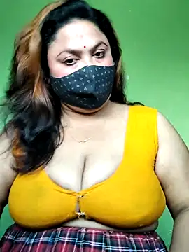 Snapshot of rani130 chatting on 02.13.26 rani130 online show from 02.13.26