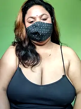 Snapshot of rani130 chatting on 02.18.26 rani130 online show from 02.18.26