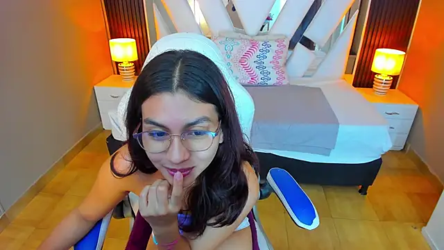 Cristin Petite online show from 03.21.25