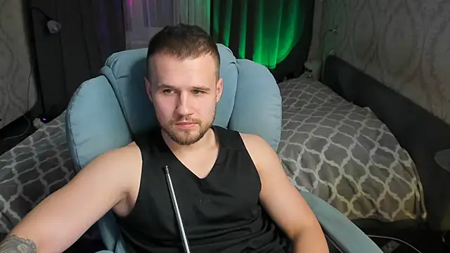 Snapshot of Vladik_b chatting on 03.06.25 Vladik b online show from 03.06.25