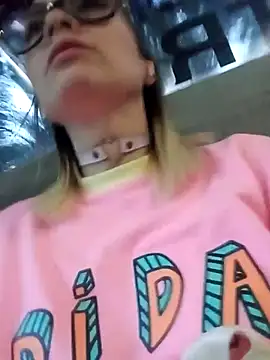 Snapshot of CandieGilson__ chatting on 10.07.25 CandieGilson online show from 10.07.25