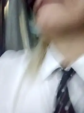 Snapshot of CandieGilson__ chatting on 12.04.25 CandieGilson online show from 12.04.25