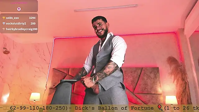 Snapshot of DickGriffith_ chatting on 11.29.25 DickGriffith online show from 11.29.25