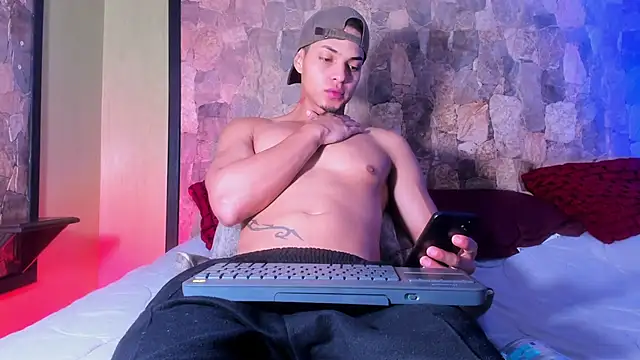 RyanGreys online show from 02.20.25