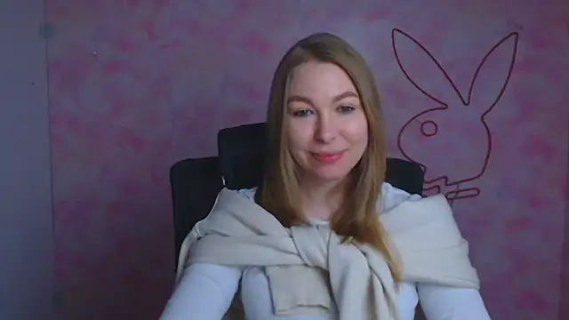 Snapshot of Dana_flowers chatting on 04.24.26 Dana flowers online show from 04.24.26