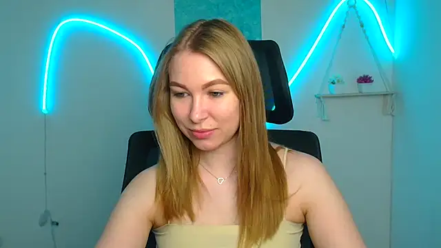 Snapshot of Dana_flowers chatting on 05.07.26 Dana flowers online show from 05.07.26