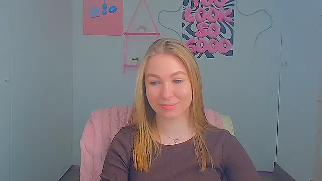 Snapshot of Dana_flowers chatting on 05.12.26 Dana flowers online show from 05.12.26