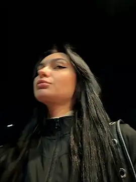 lunalovelee online show from 09.15.25