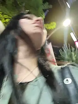 lunalovelee online show from 10.01.25