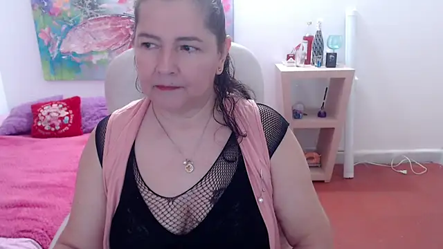 Snapshot of leonela_69 chatting on 01.14.26 leonela 69 online show from 01.14.26