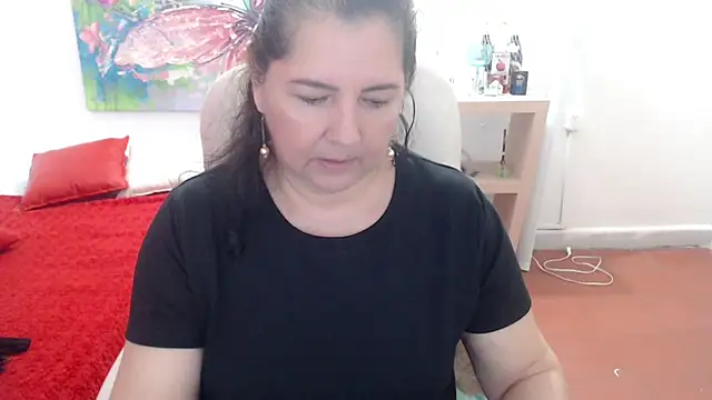 Snapshot of leonela_69 chatting on 02.24.26 leonela 69 online show from 02.24.26