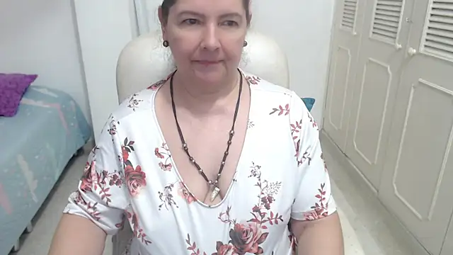 Snapshot of leonela_69 chatting on 07.15.26 leonela 69 online show from 07.15.26