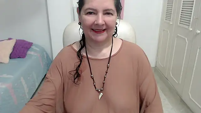Snapshot of leonela_69 chatting on 07.19.26 leonela 69 online show from 07.19.26
