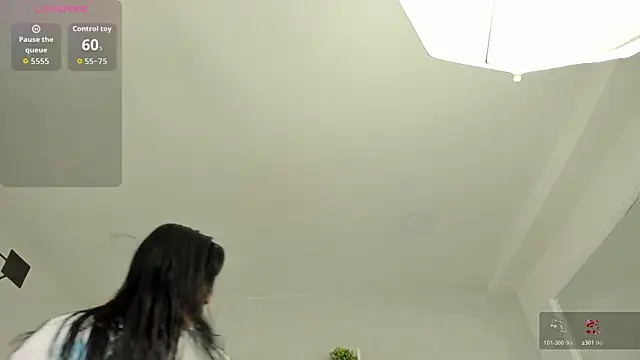 EmiliaRose  online show from 10.28.25