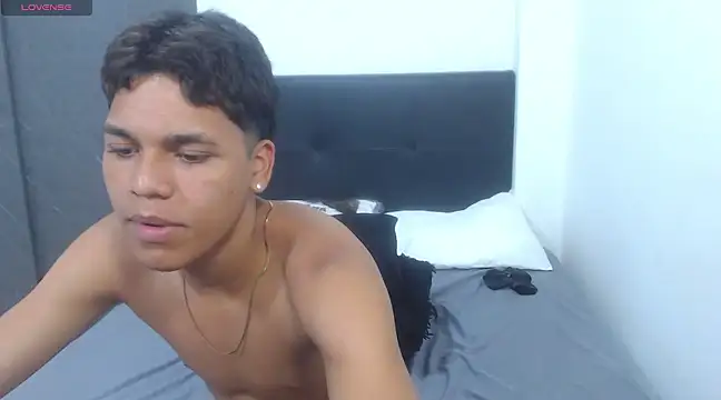 David Gil19 online show from 02.26.25