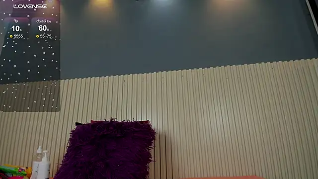 Aida-nicolle online show from 02.18.25