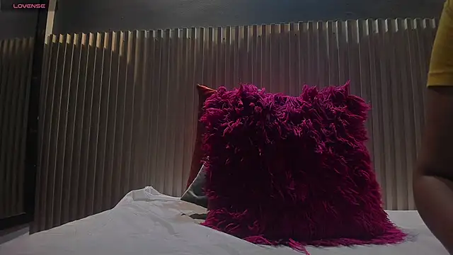 Aida-nicolle online show from 03.05.25