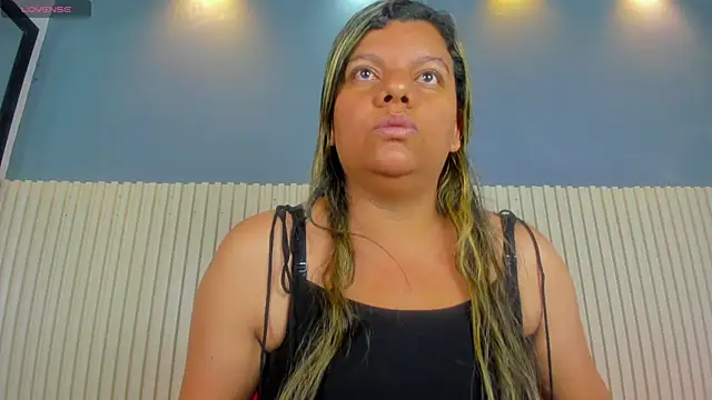 Aida-nicolle online show from 03.14.25