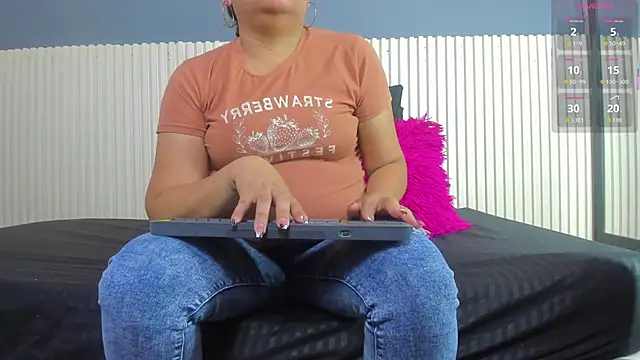 Aida-nicolle online show from 10.30.25