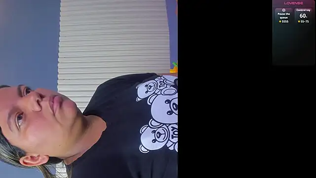 Aida-nicolle online show from 11.14.25