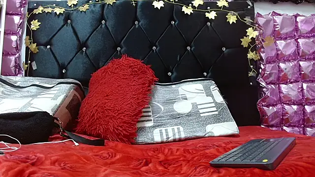 Snapshot of poisondost_hot chatting on 09.28.25 poisondost hot online show from 09.28.25