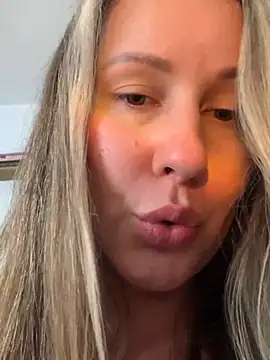 Mona Plus online show from 02.25.25