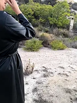 Mona Plus online show from 10.04.25