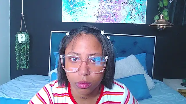 rebeka kenye online show from 02.25.25