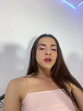 Snapshot of Dollcatalina chatting on 02.21.25 Dollcatalina online show from 02.21.25