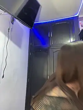 Snapshot of Dollcatalina chatting on 03.08.25 Dollcatalina online show from 03.08.25