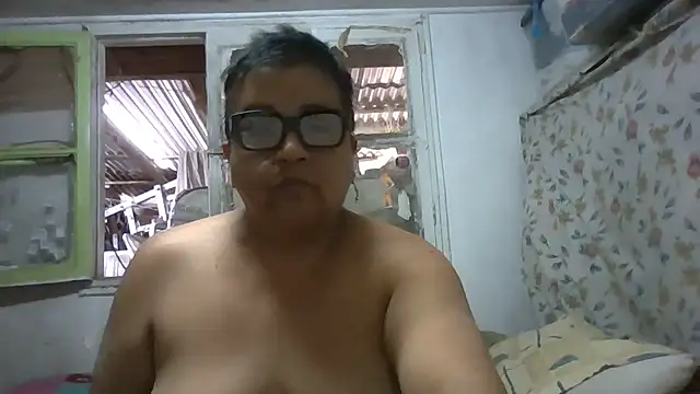 erinadarling79 online show from 11.06.25