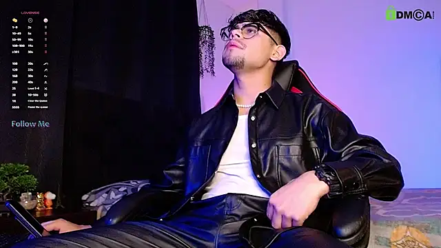 isaac-saenz online show from 11.09.25