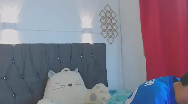 Snapshot of Isak_Millan chatting on 02.12.25 Isak Millan online show from 02.12.25