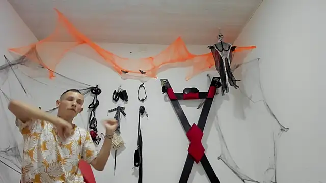 Snapshot of Isak_Millan chatting on 11.01.25 Isak Millan online show from 11.01.25