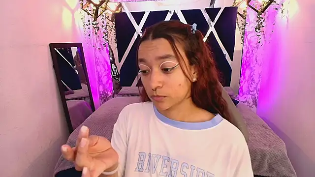 charlotte bluee online show from 11.08.25