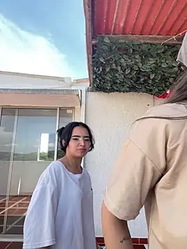 Snapshot of isis_lombardi chatting on 09.27.25 isis lombardi online show from 09.27.25