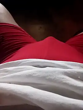 Snapshot of electroguz chatting on 02.24.25 electroguz online show from 02.24.25