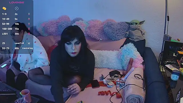 Snapshot of MissNadiaX06 chatting on 03.20.25 MissNadiaX06 online show from 03.20.25