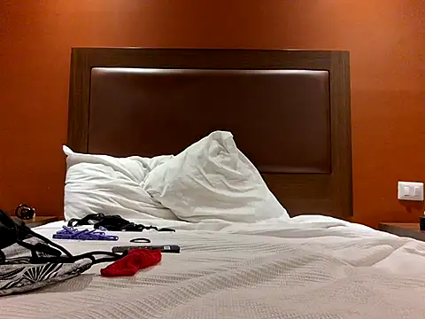 Iscariot19 online show from 03.11.25