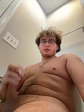 Snapshot of danyh2023 chatting on 10.25.25 danyh2023 online show from 10.25.25