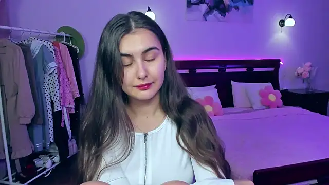 GabriellaMays online show from 02.14.25