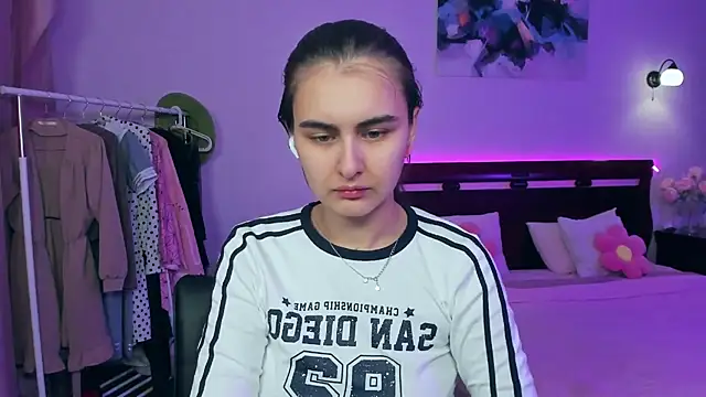 GabriellaMays online show from 03.03.25