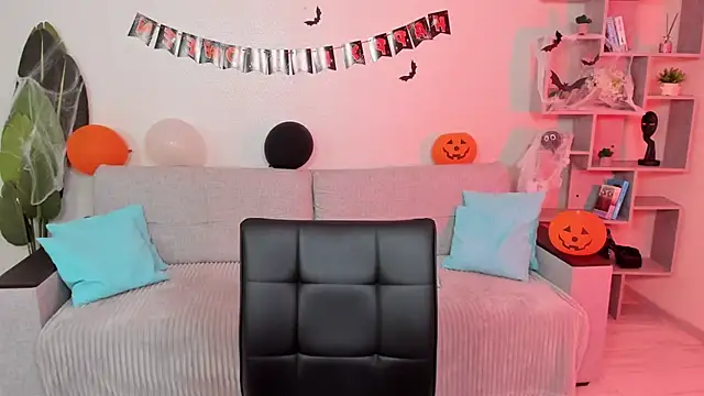 GabriellaMays online show from 11.03.25