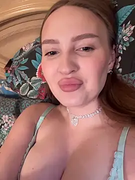 KateLibby online show from 12.02.25