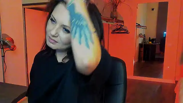 Snapshot of RaileReed chatting on 07.14.26 RaileReed online show from 07.14.26