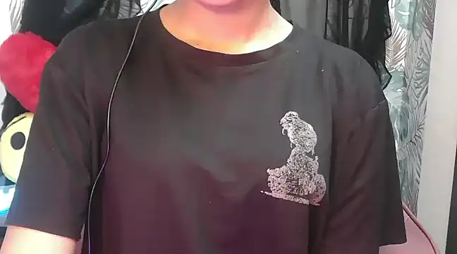 Snapshot of jenifermedow chatting on 03.02.25 jenifermedow online show from 03.02.25