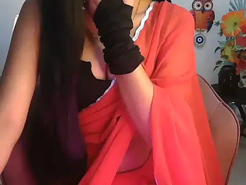 Snapshot of jenifermedow chatting on 09.23.25 jenifermedow online show from 09.23.25